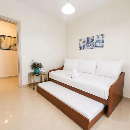 Sunset Cove Apartment