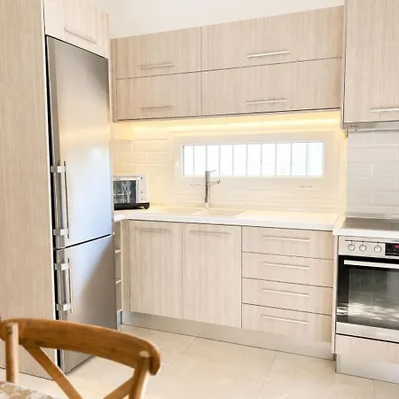 Sunset Cove Apartment *